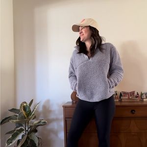 Gaiam fuzzy quarter zip